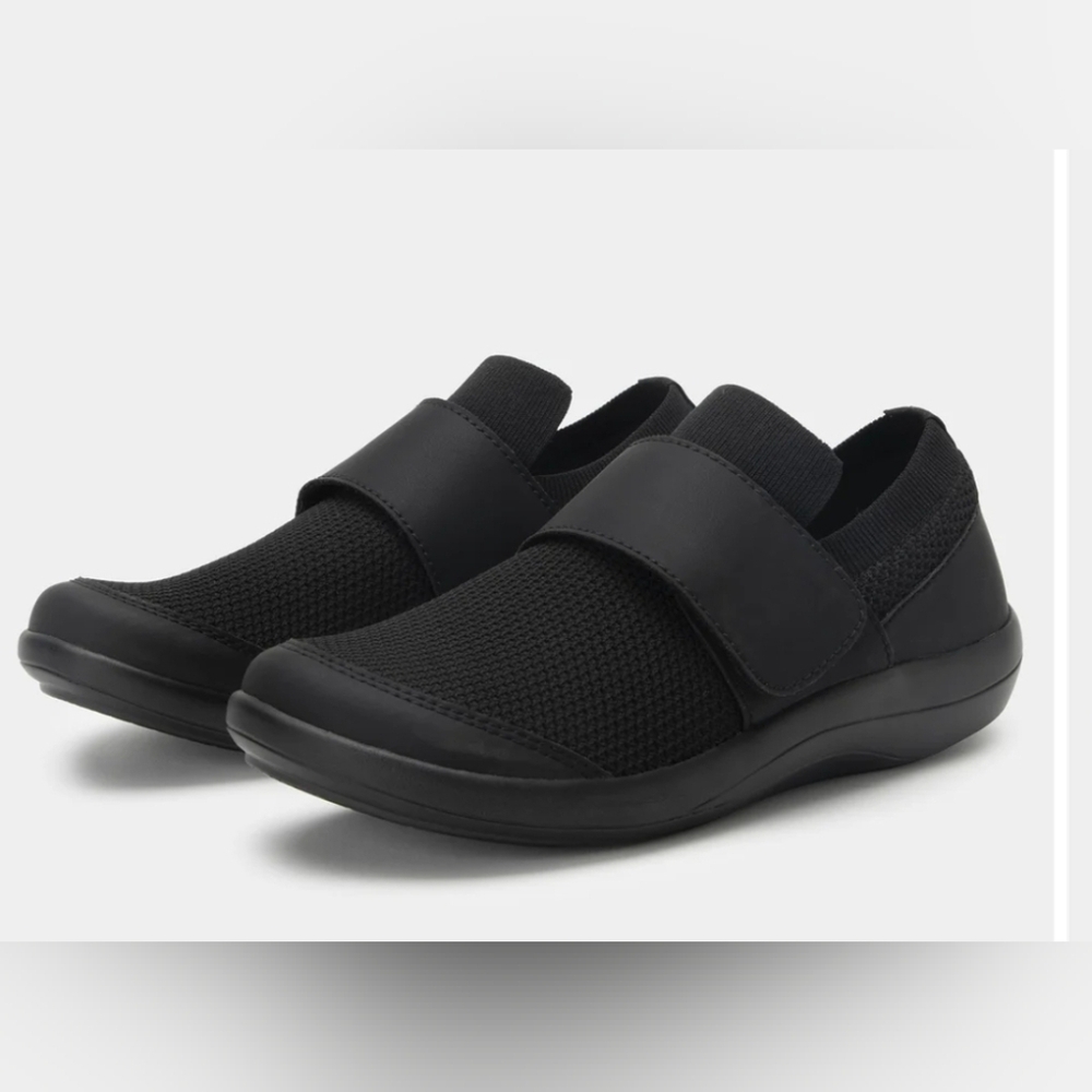 TRAQ Alegria Black Adj Velcro Sneaker Women's Size 7.5 Offers Welcome!!